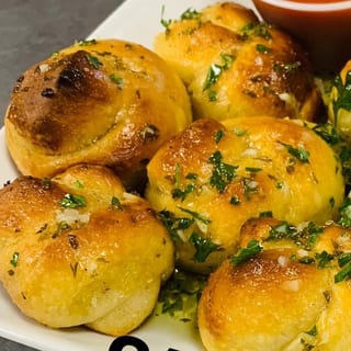 Garlic Knots